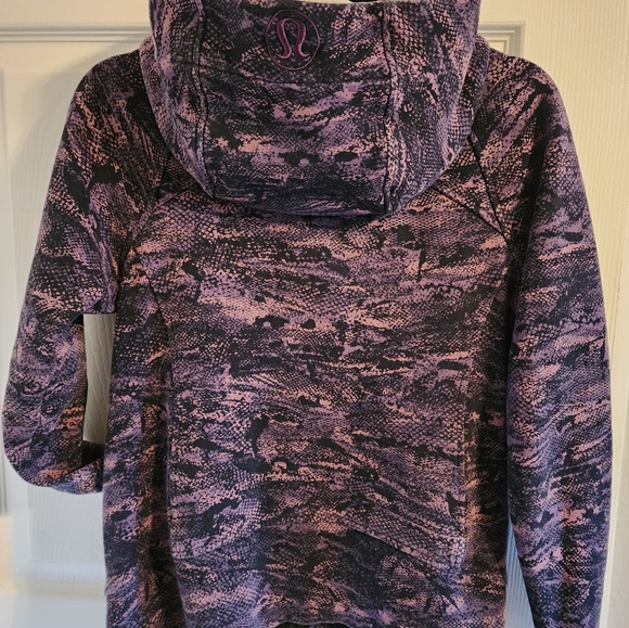 Lululemon purple/black snakeskin lined scuba hoodie rip wave purple thunder sz6 - Picture 8 of 13